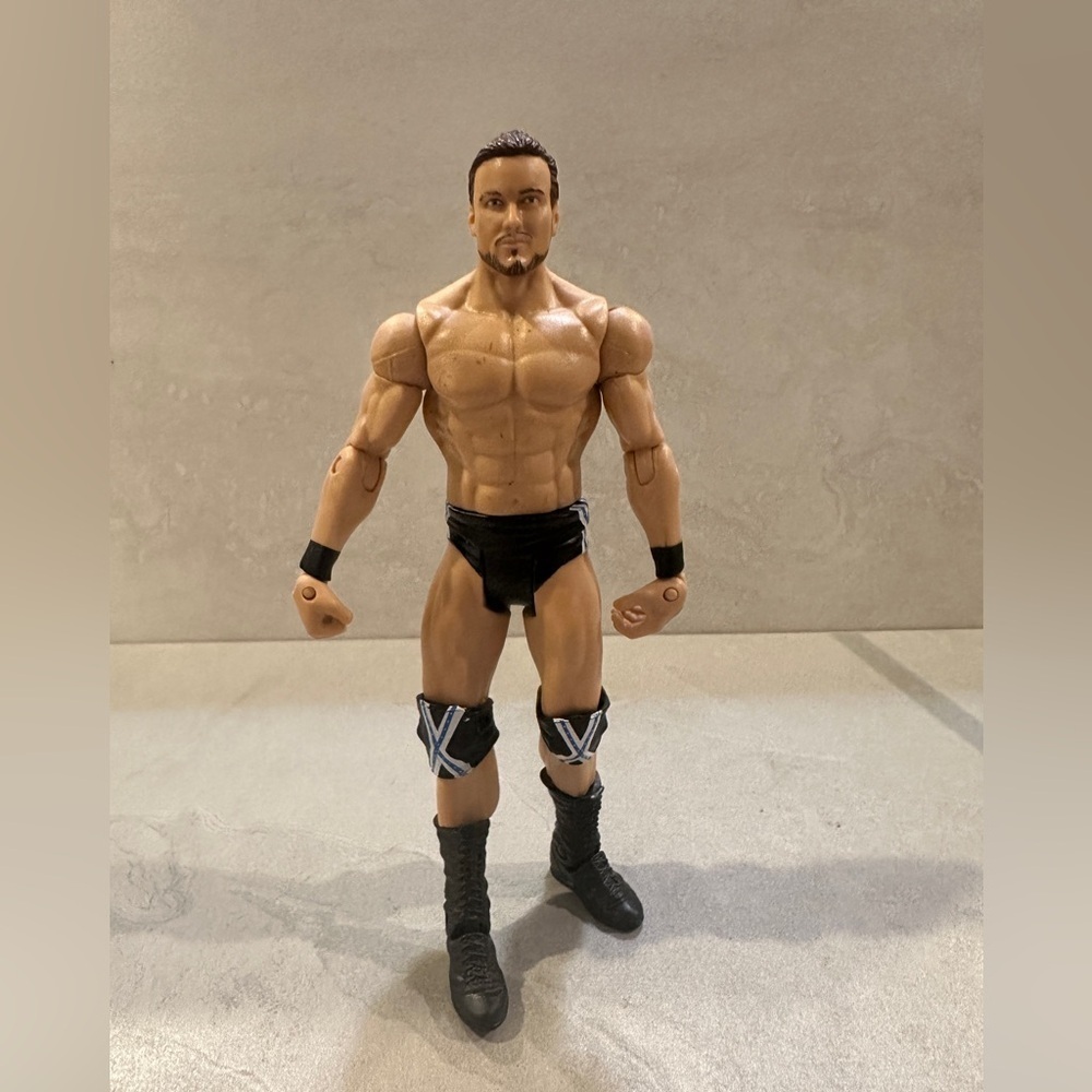 2010 Mattel WWE Wrestling Basic Series 6 Drew McIntyre Wrestling Figure 8”